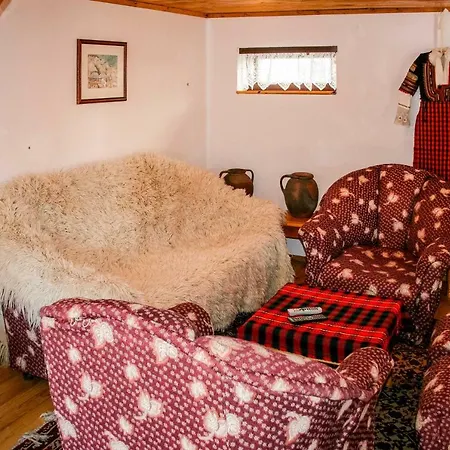 Villa Traditional House In The Heart Of Rural Village Delchevo